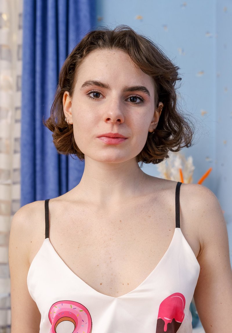 Ева, 51